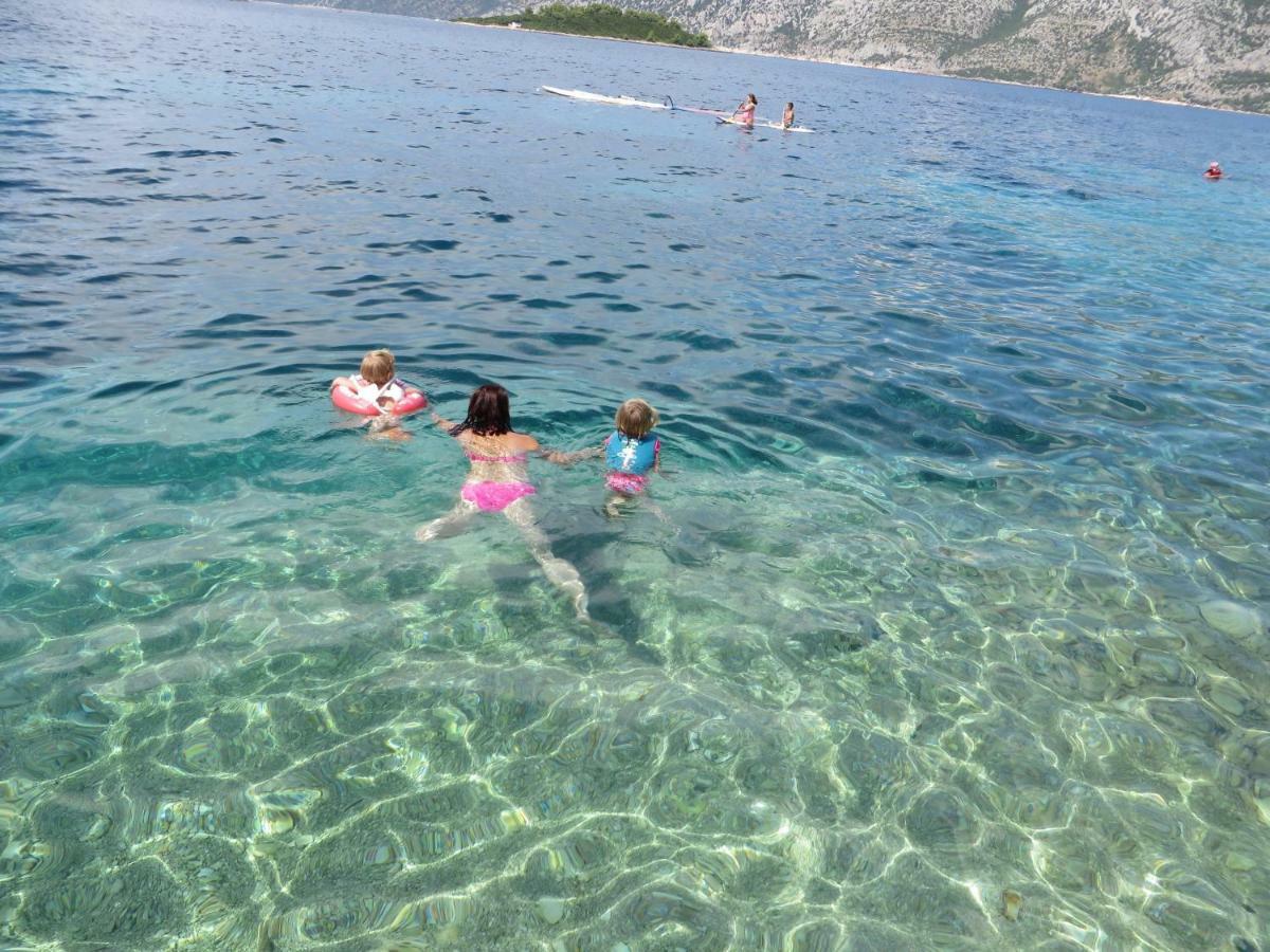 I&J Relaxing Beach Apartments Račišće Dış mekan fotoğraf