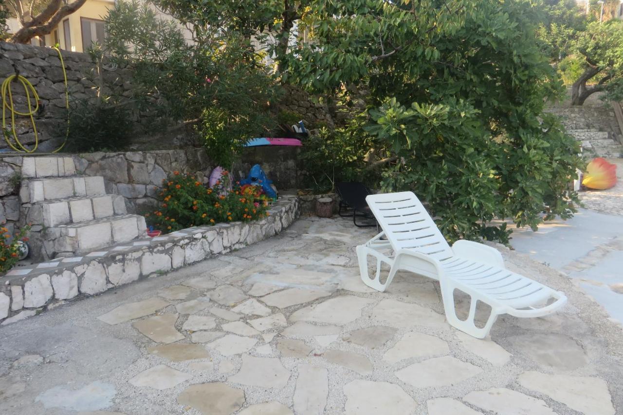I&J Relaxing Beach Apartments Račišće Dış mekan fotoğraf